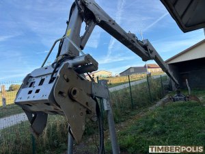 Grue forestière Pfanzelt, près de 9 m, rotateur et grappin