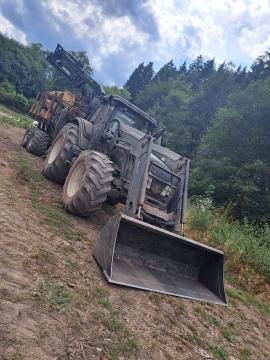 Gozdarski traktor VALTRA T193 | Gozdarski stroji | Stroji za obdelavo lesa | KOMITrade s.r.o.